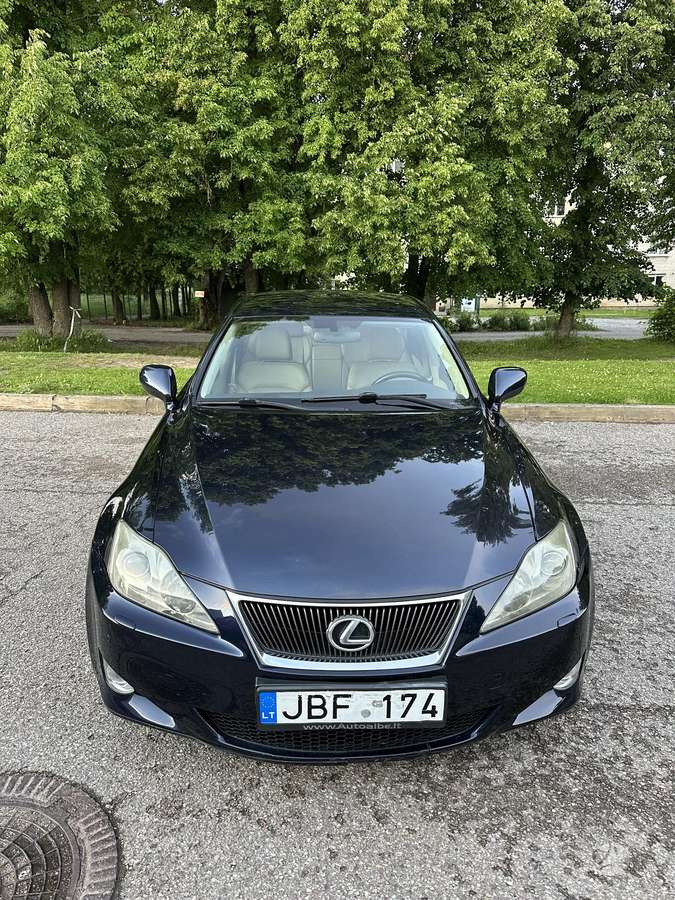 Lexus IS 250, 2.5 l., Седан