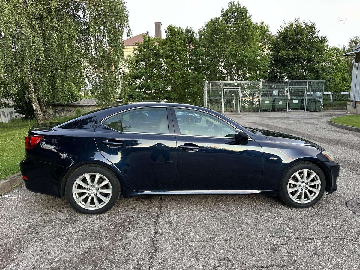 Lexus IS 250, 2.5 l., Седан