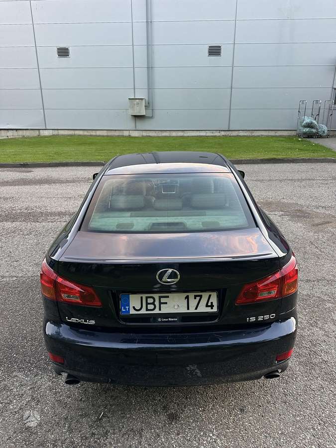 Lexus IS 250, 2.5 l., Седан