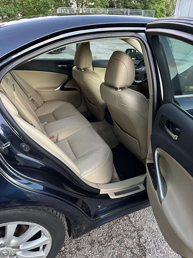 Lexus IS 250, 2.5 l., Седан