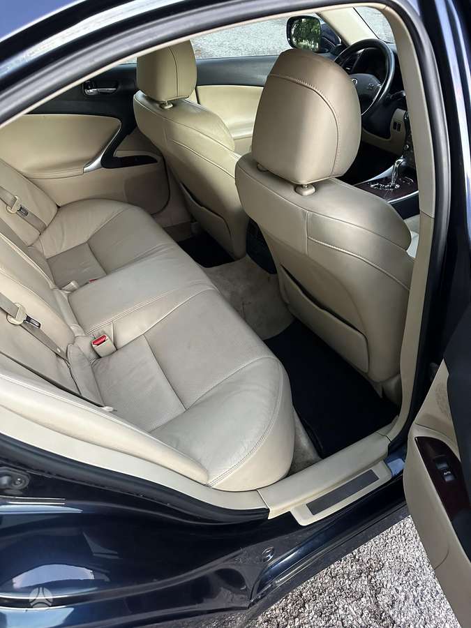 Lexus IS 250, 2.5 l., Седан