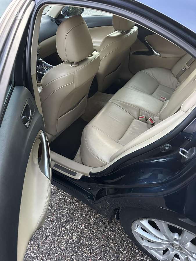 Lexus IS 250, 2.5 l., Седан