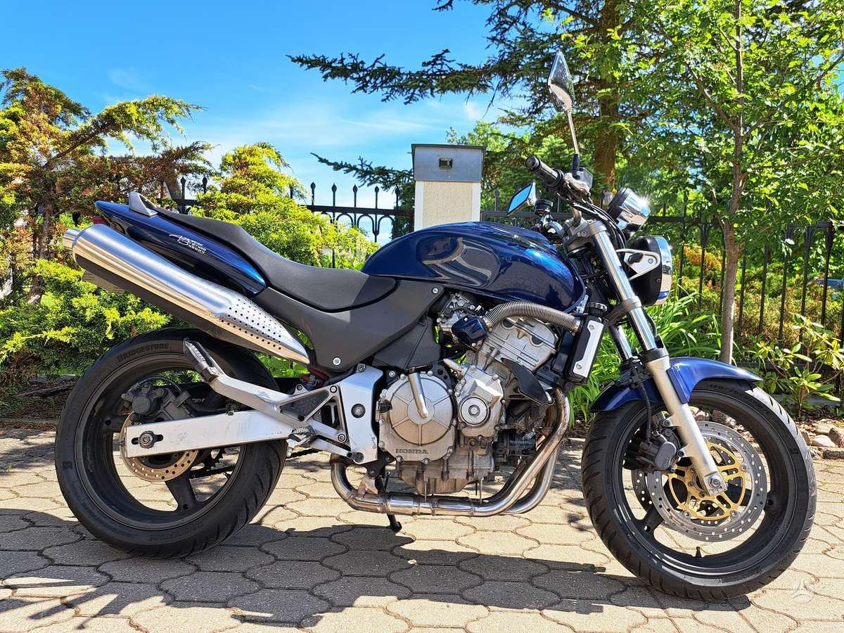 Honda CB 600cc, street / classic