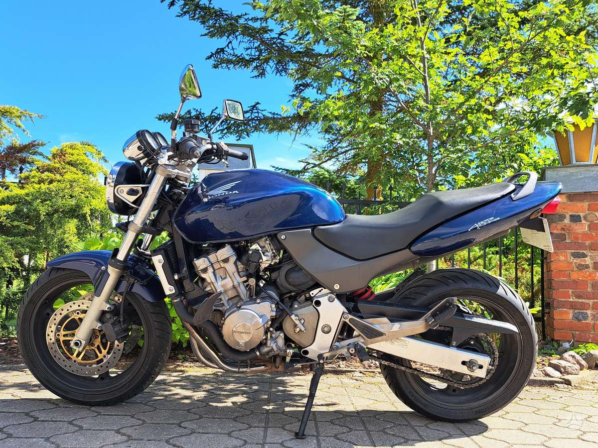 Honda CB 600cc, street / classic