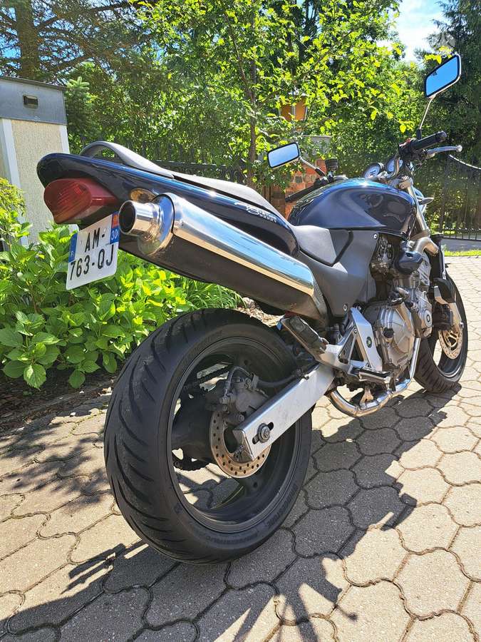 Honda CB 600cc, street / classic