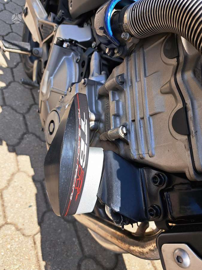Honda CB 600cc, street / classic