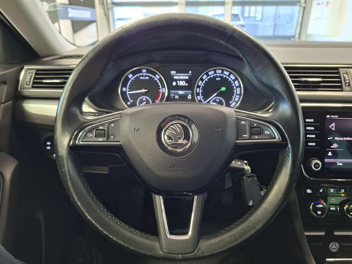 Skoda Superb, 2.0 l., wagon