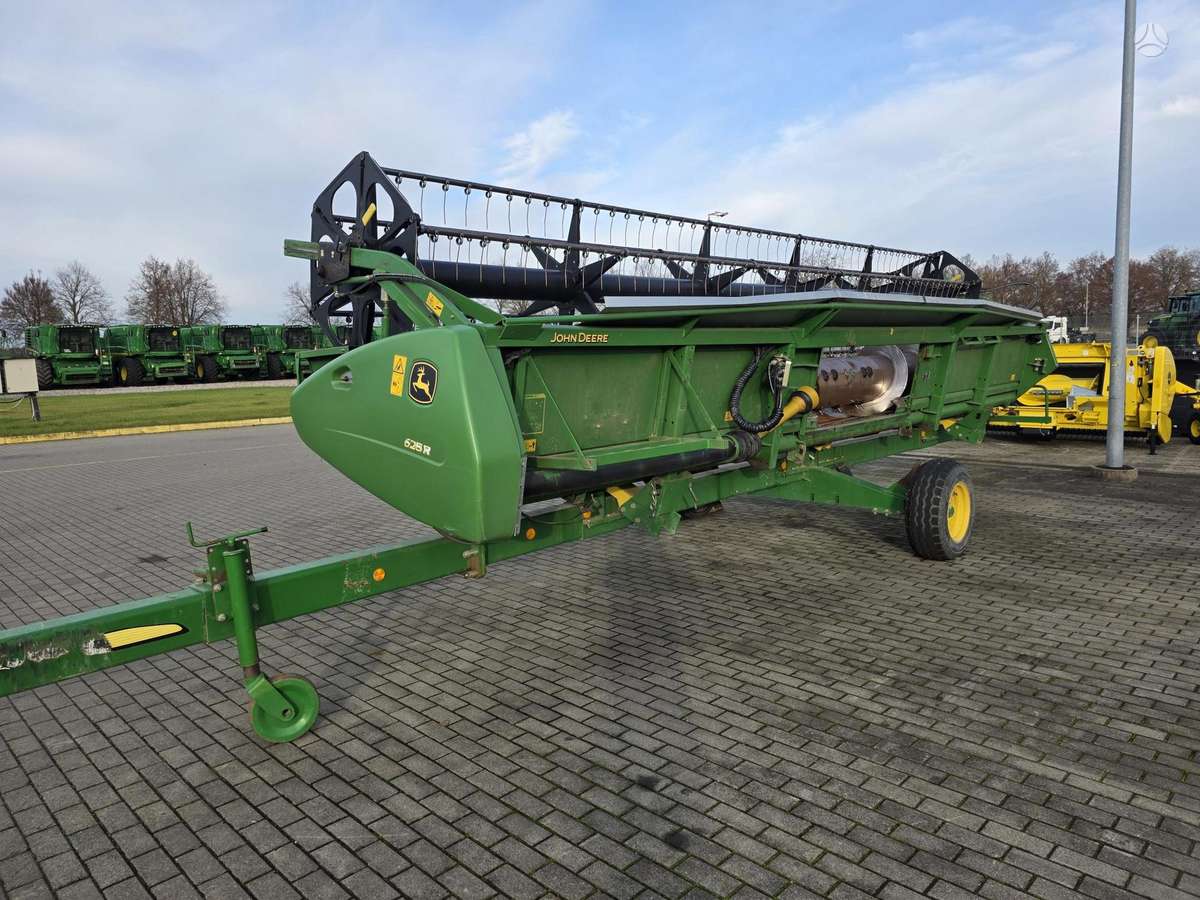 John Deere S690, kombaini