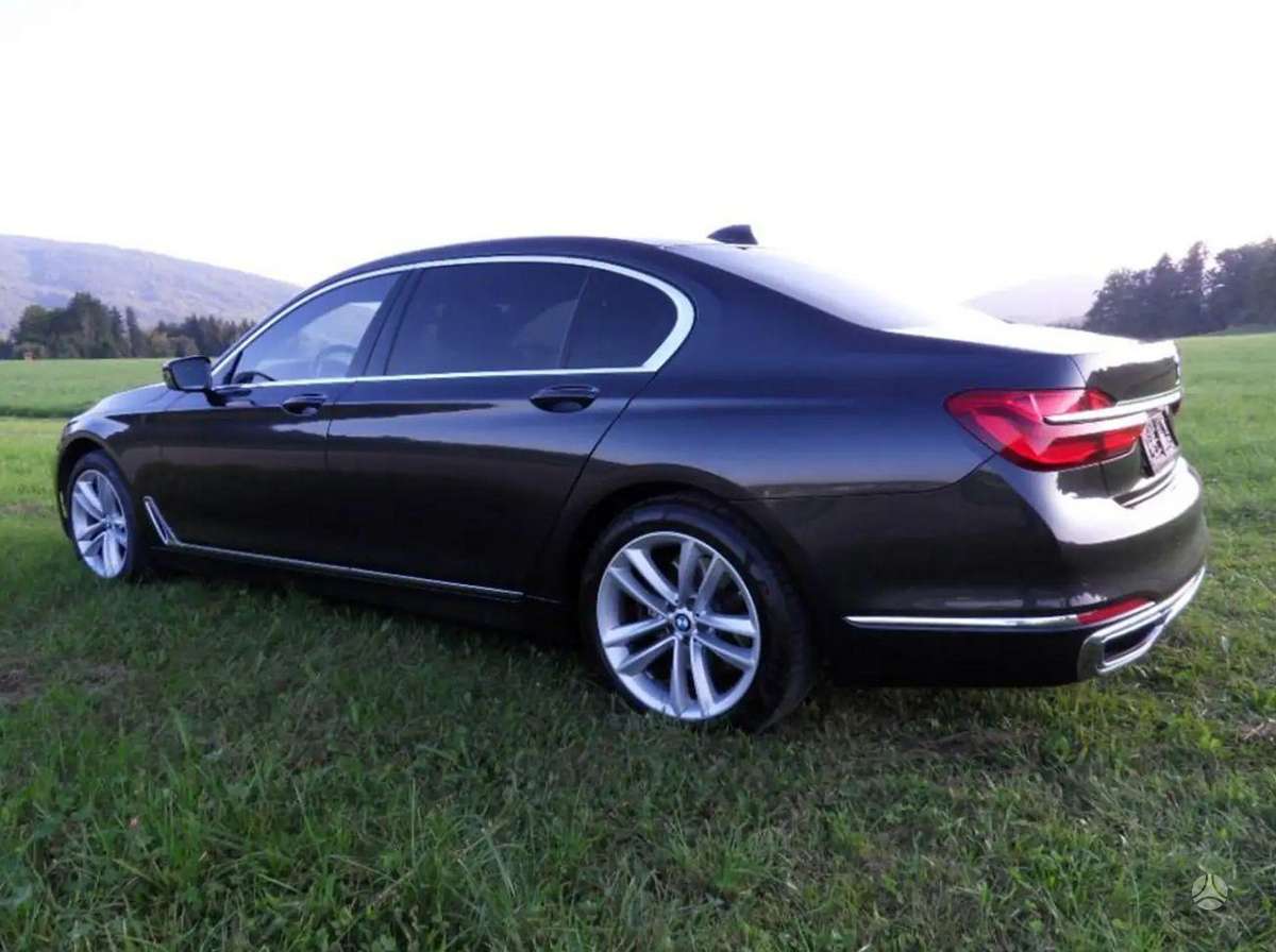 BMW 730, 3.0 l., Седан