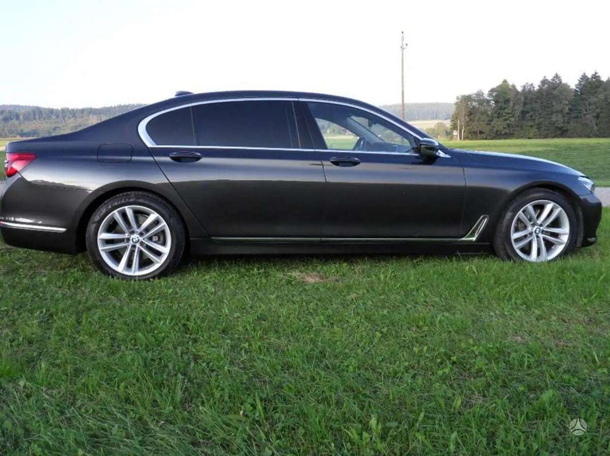 BMW 730, 3.0 l., Седан