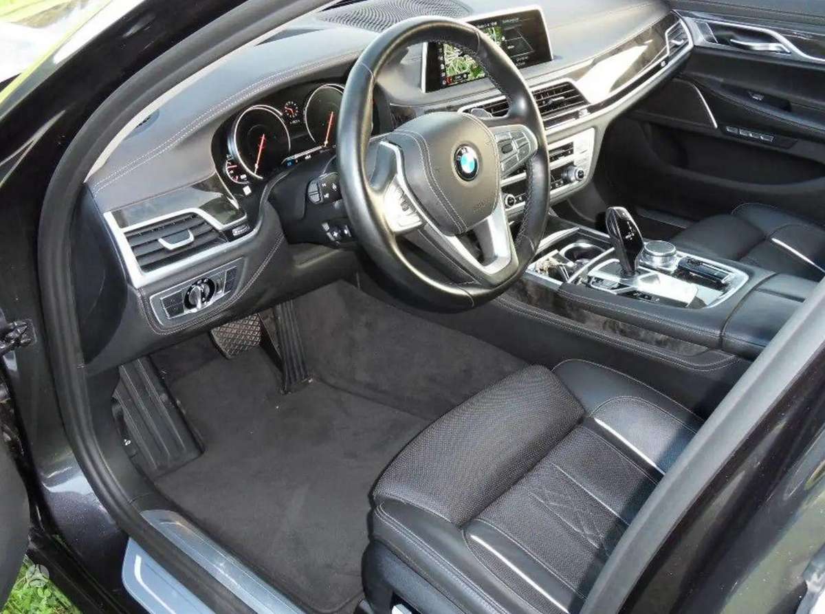 BMW 730, 3.0 l., Седан