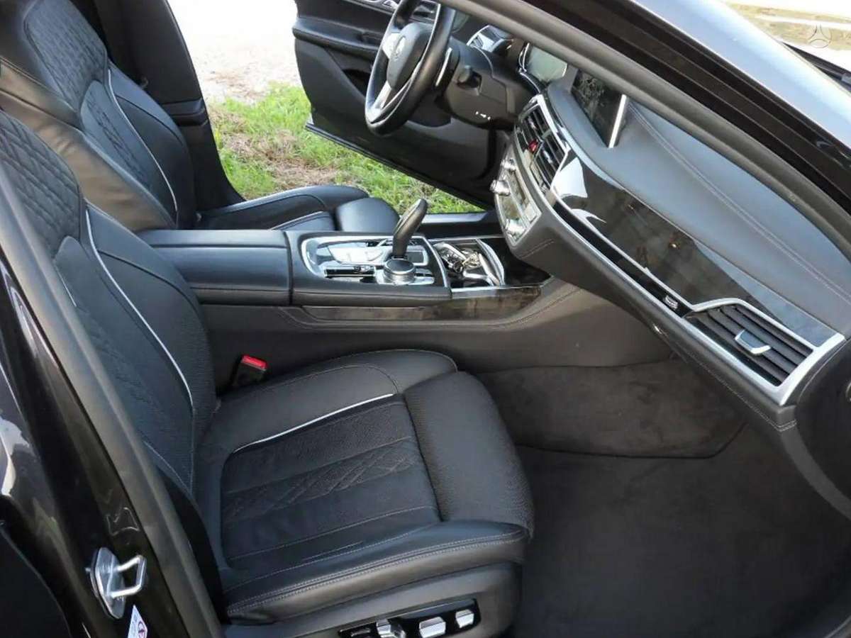 BMW 730, 3.0 l., Седан