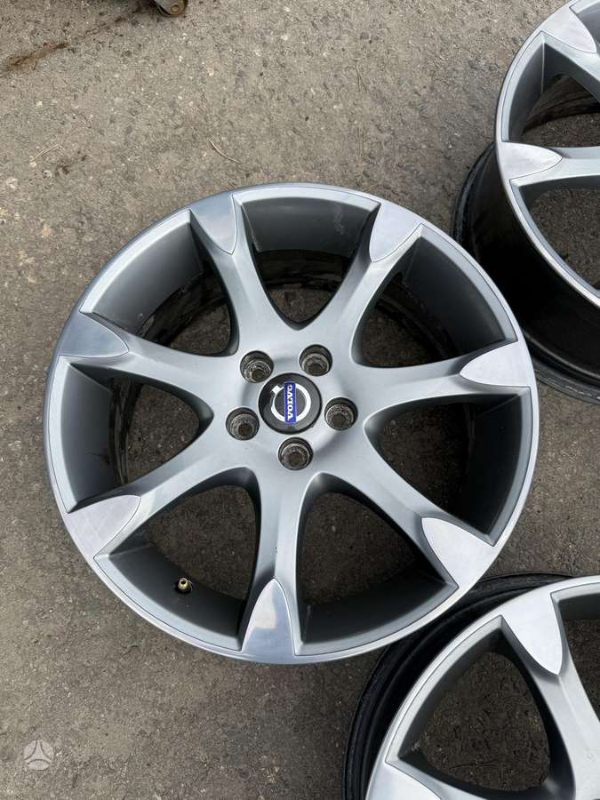 Volvo, light alloy, R18