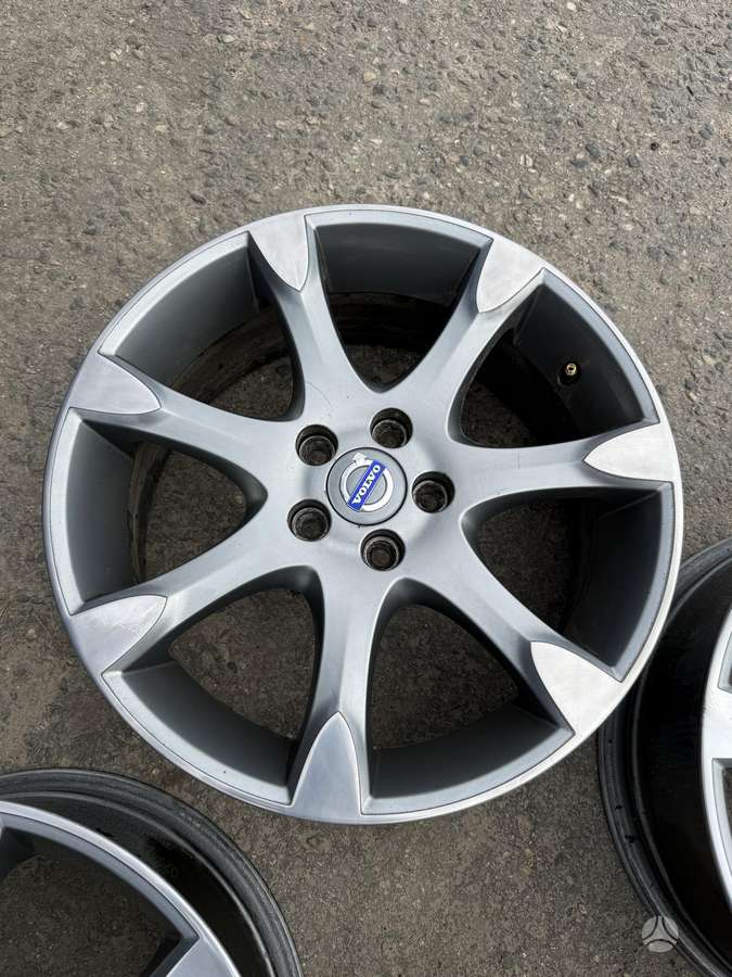 Volvo, light alloy, R18
