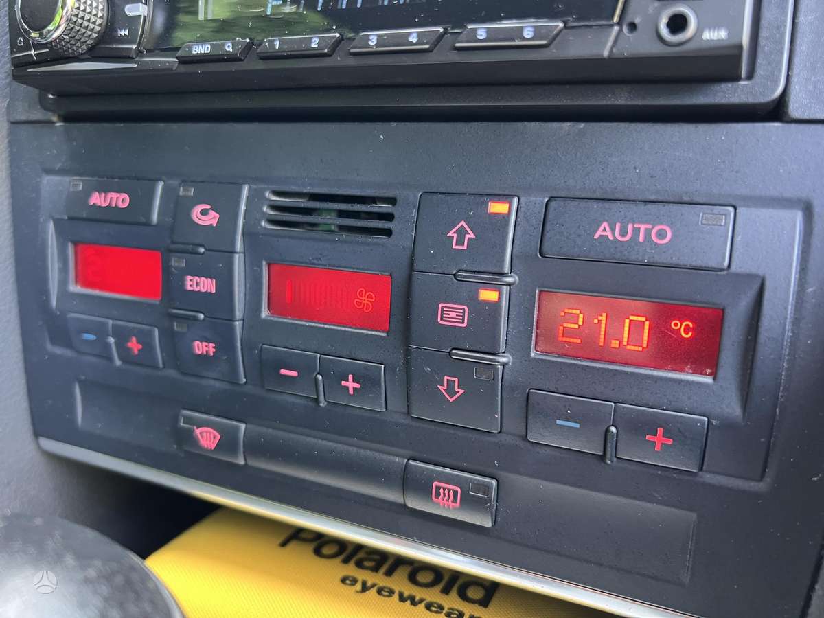 Audi A4, 2.5 l., kabrioletas