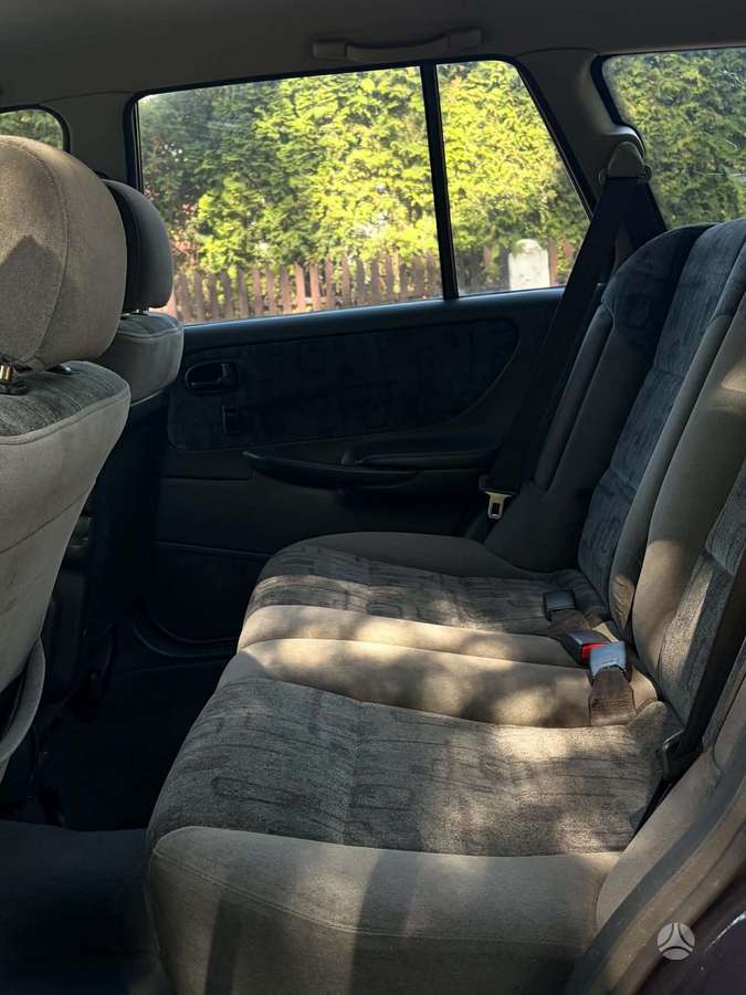 Mazda 626, 1.8 l., Универсал