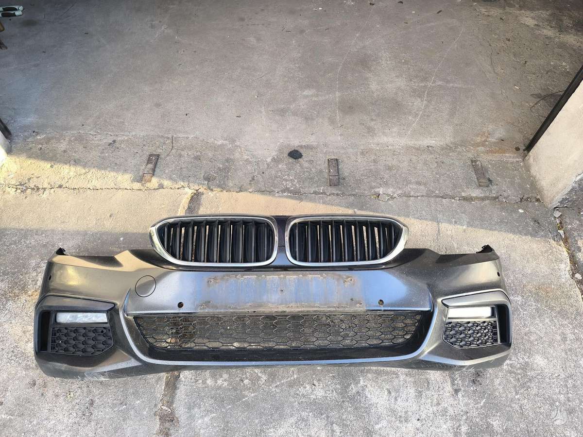 BMW 5 serija bumpers, lights