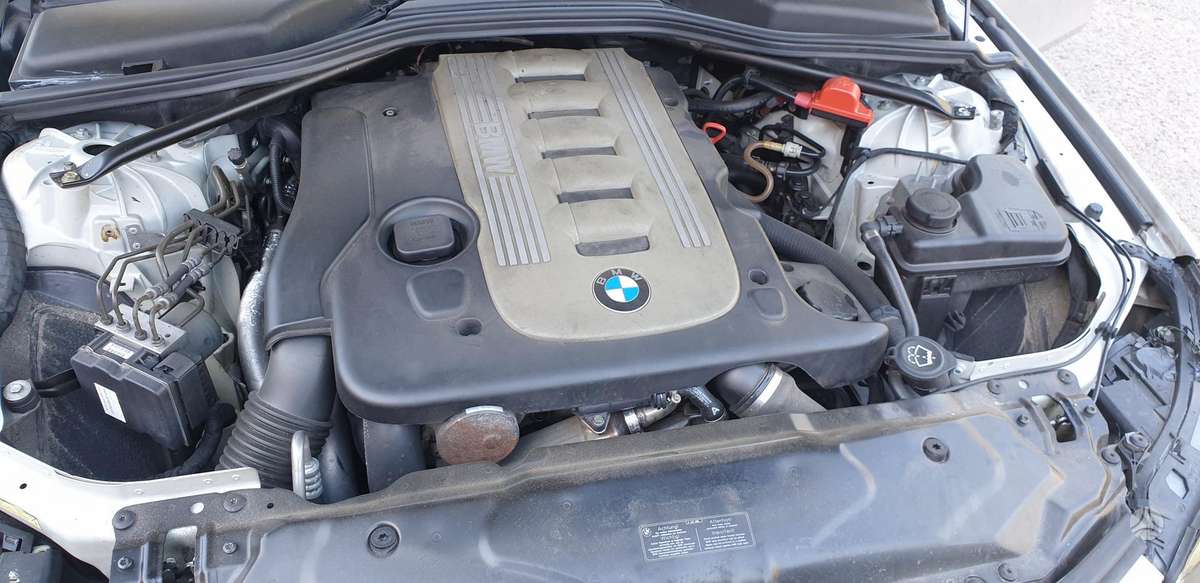 BMW 5 serija E61 spalvos kodas 354