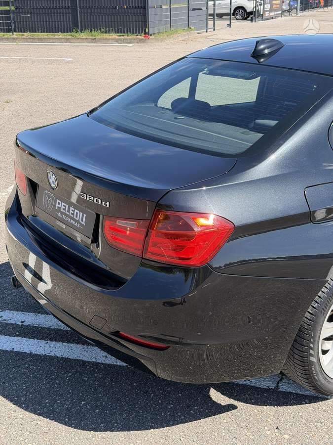 BMW 320, 2.0 l., Седан