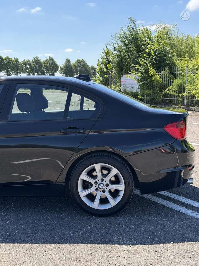 BMW 320, 2.0 l., Седан