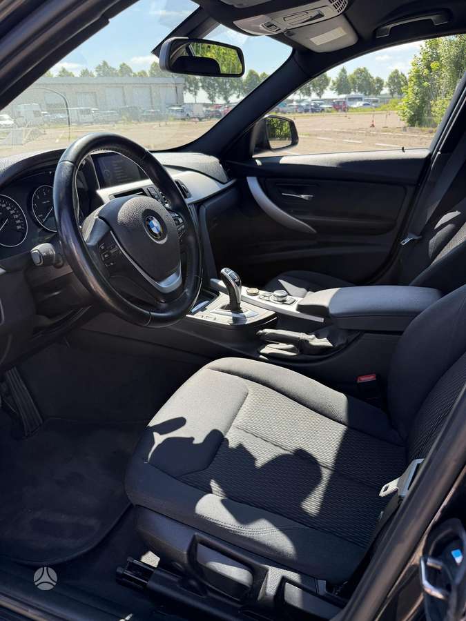 BMW 320, 2.0 l., Седан
