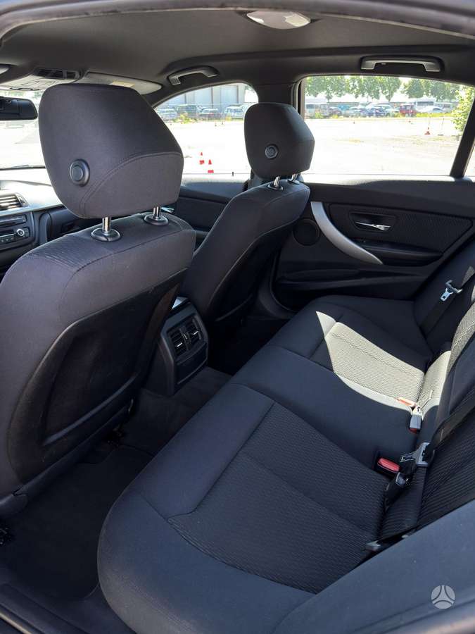 BMW 320, 2.0 l., Седан