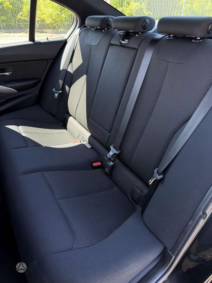 BMW 320, 2.0 l., Седан