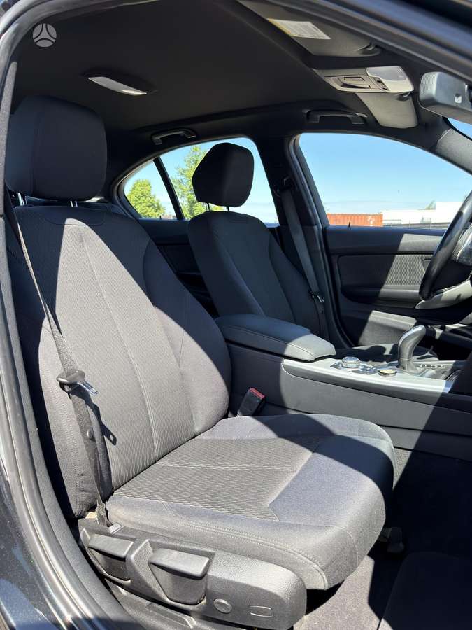 BMW 320, 2.0 l., Седан