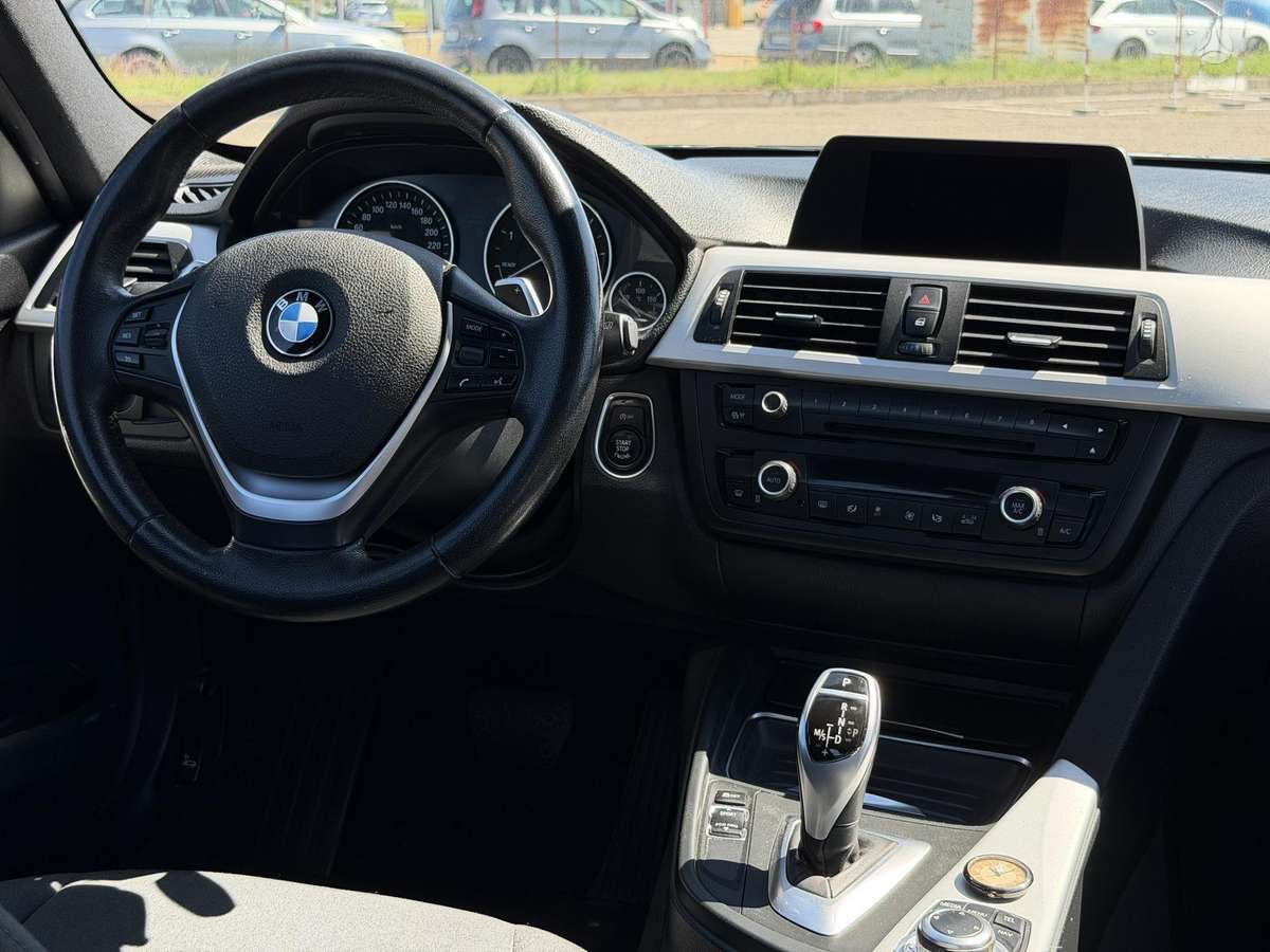 BMW 320, 2.0 l., Седан