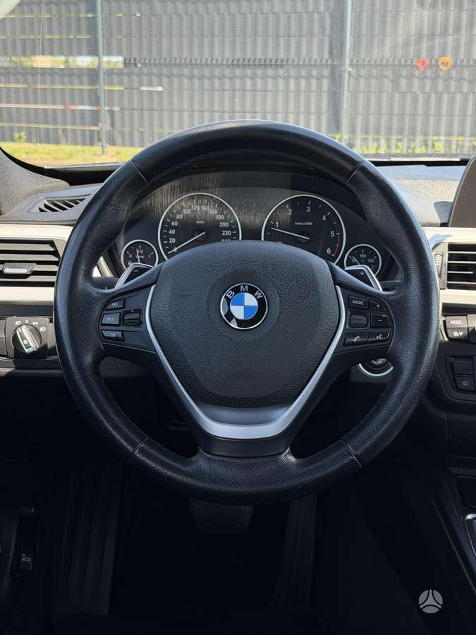 BMW 320, 2.0 l., Седан