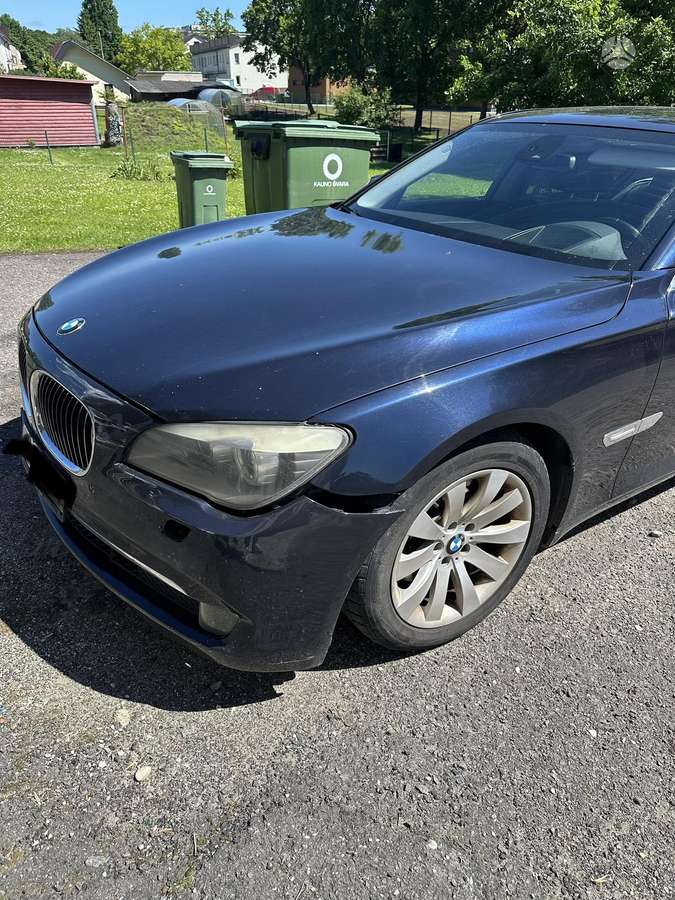 BMW 730, 3.0 l., Седан