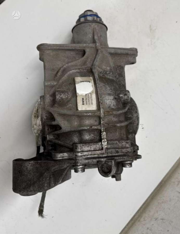 BMW 330, 8647921, reduktorius