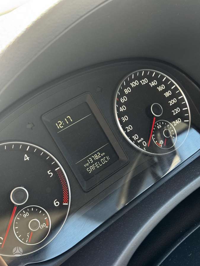 Volkswagen Caddy - 11