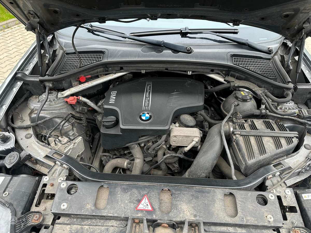 BMW X3, 2.0 l., off-road / crossover