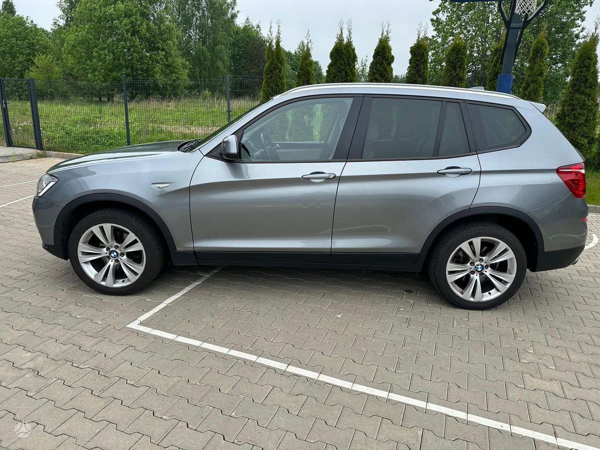 BMW X3, 2.0 l., off-road / crossover