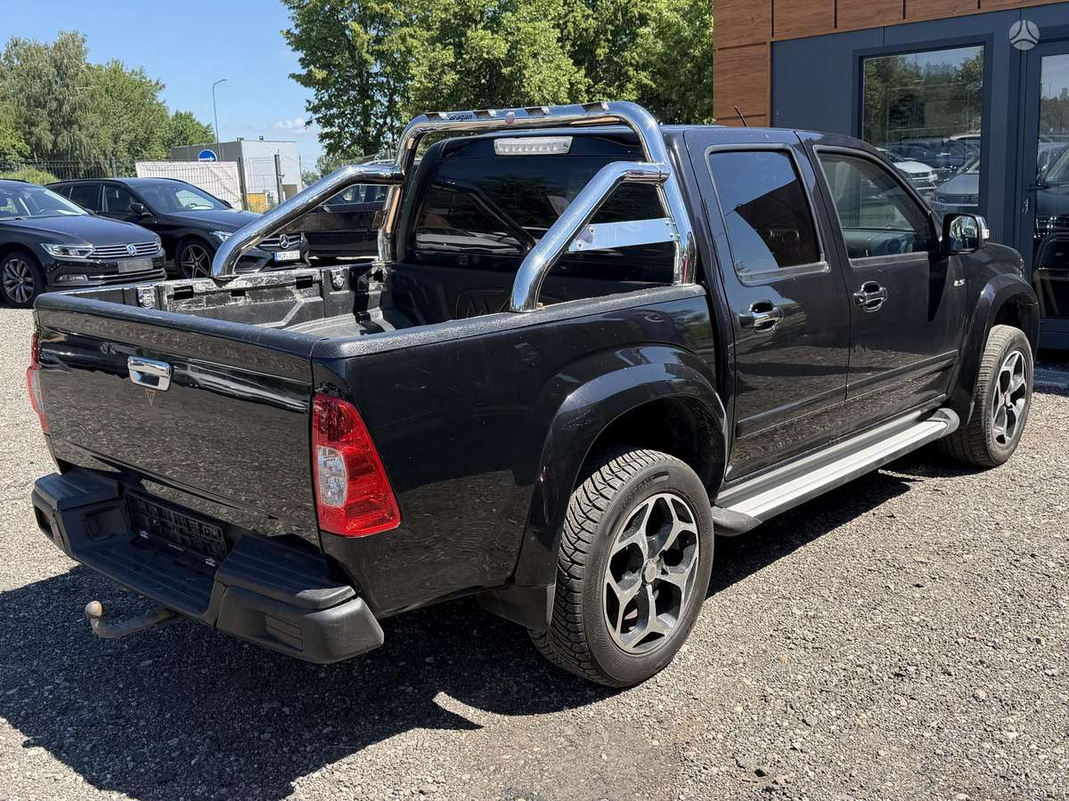 Isuzu D-Max, 3.0 l., Пикап