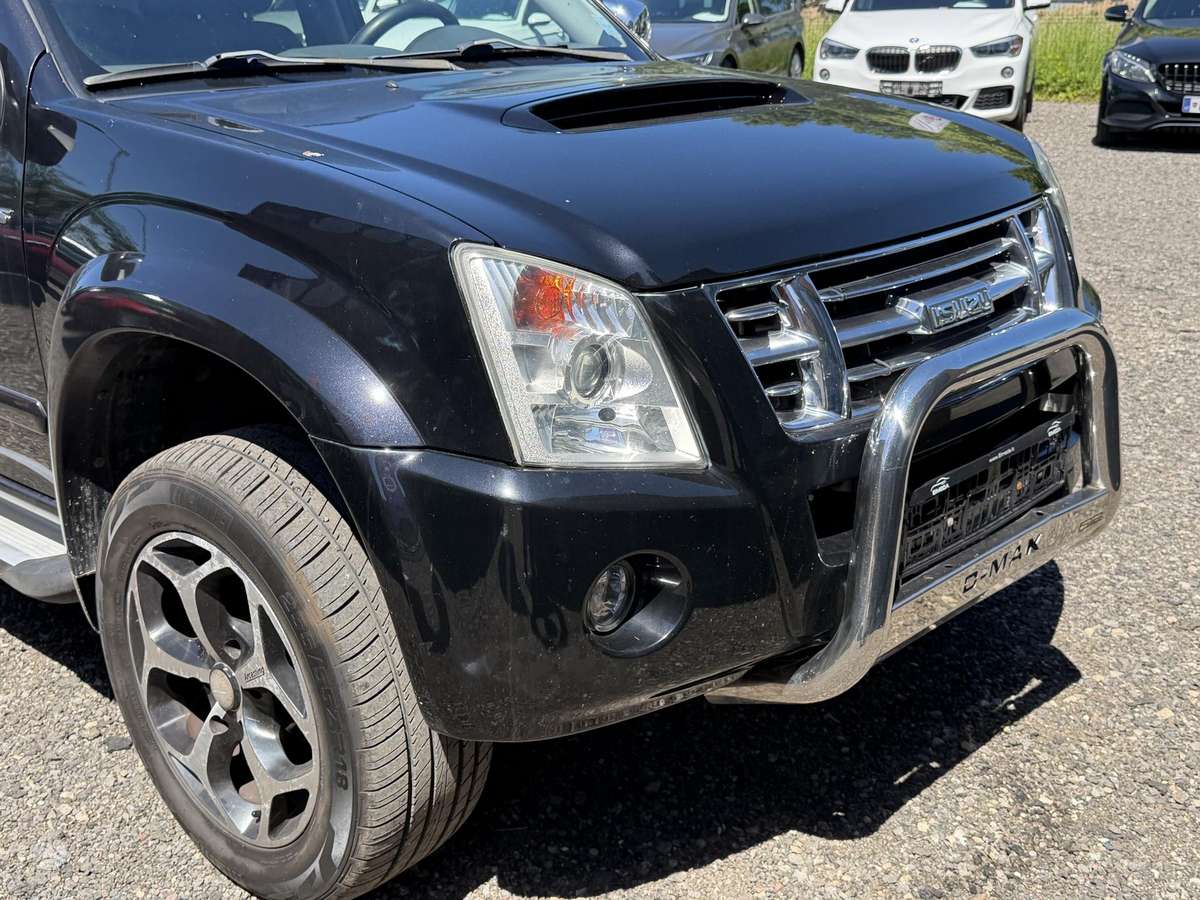 Isuzu D-Max, 3.0 l., Пикап