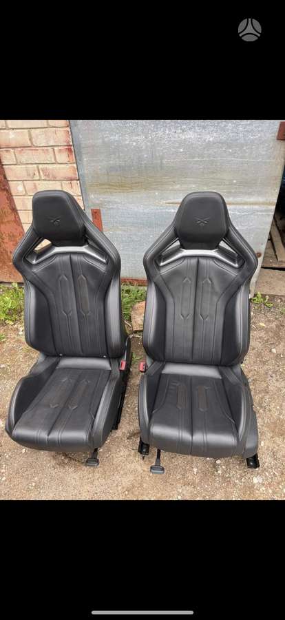 Cupra Formentor dashboard, seats