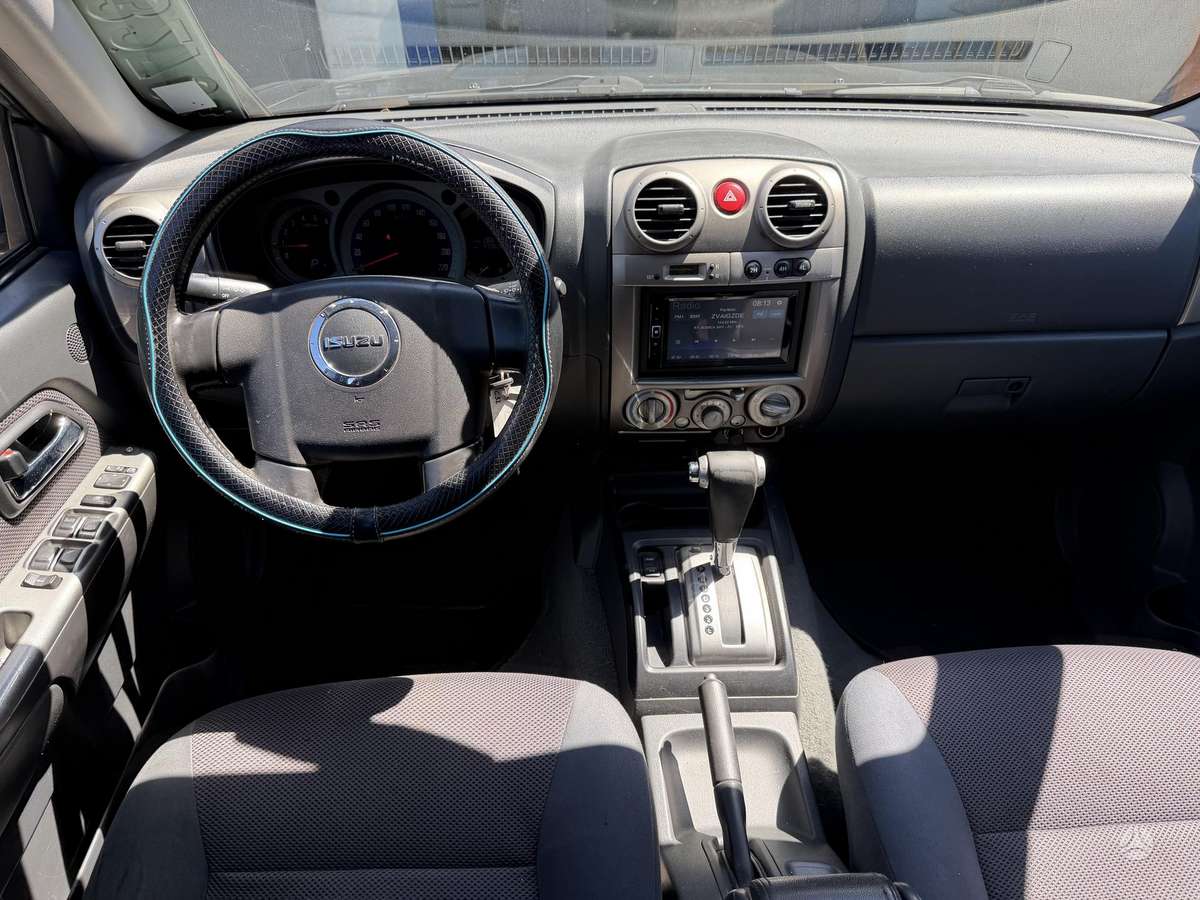 Isuzu D-Max, 3.0 l., Пикап