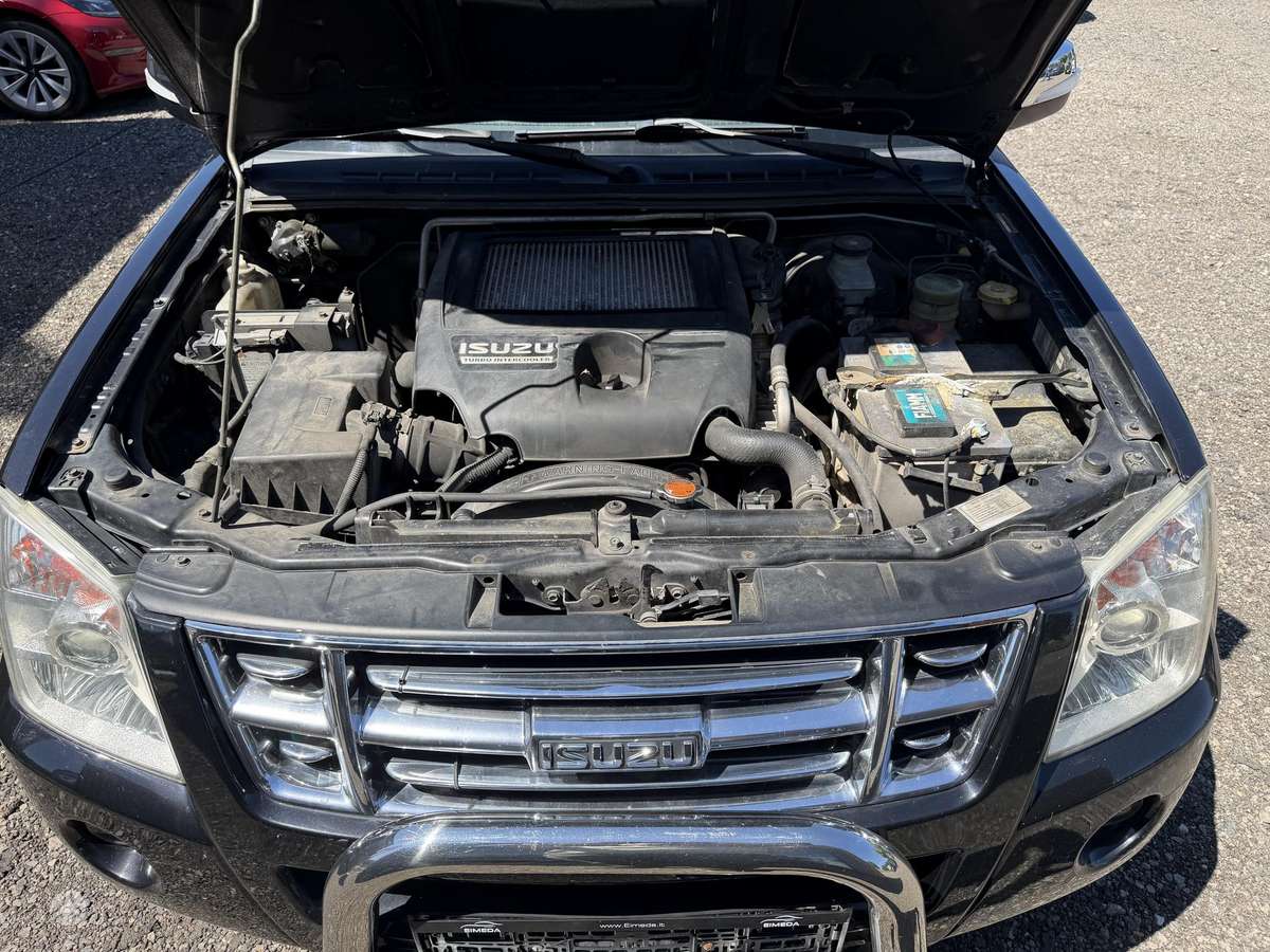 Isuzu D-Max, 3.0 l., Пикап