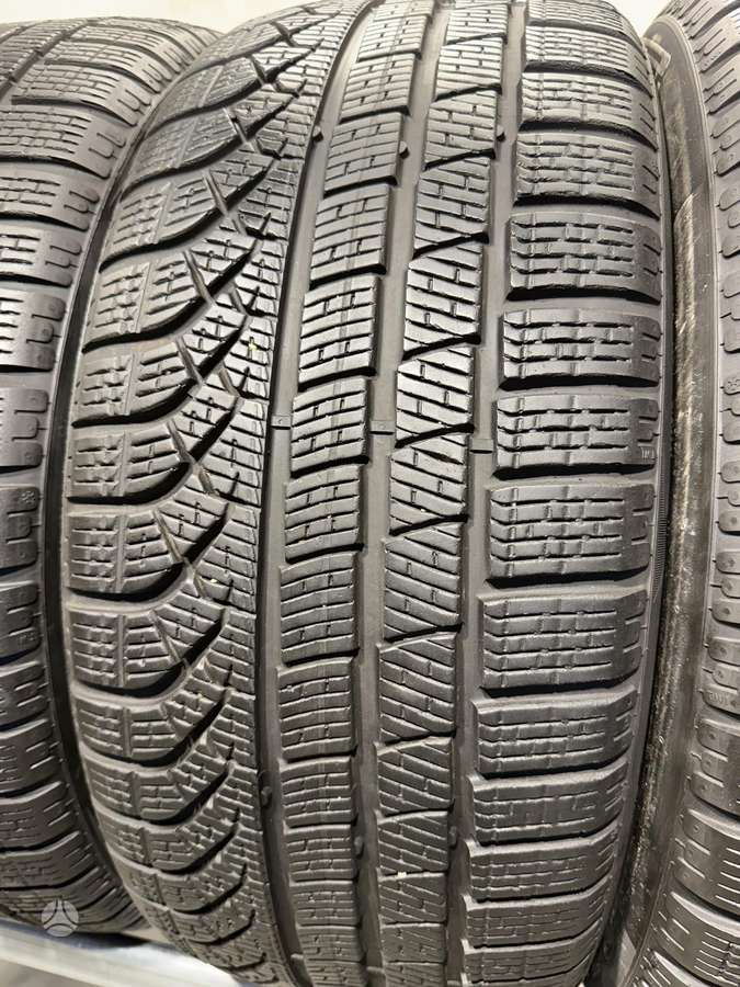 Pirelli PZero winter//2023m, зимние 245/45 R19