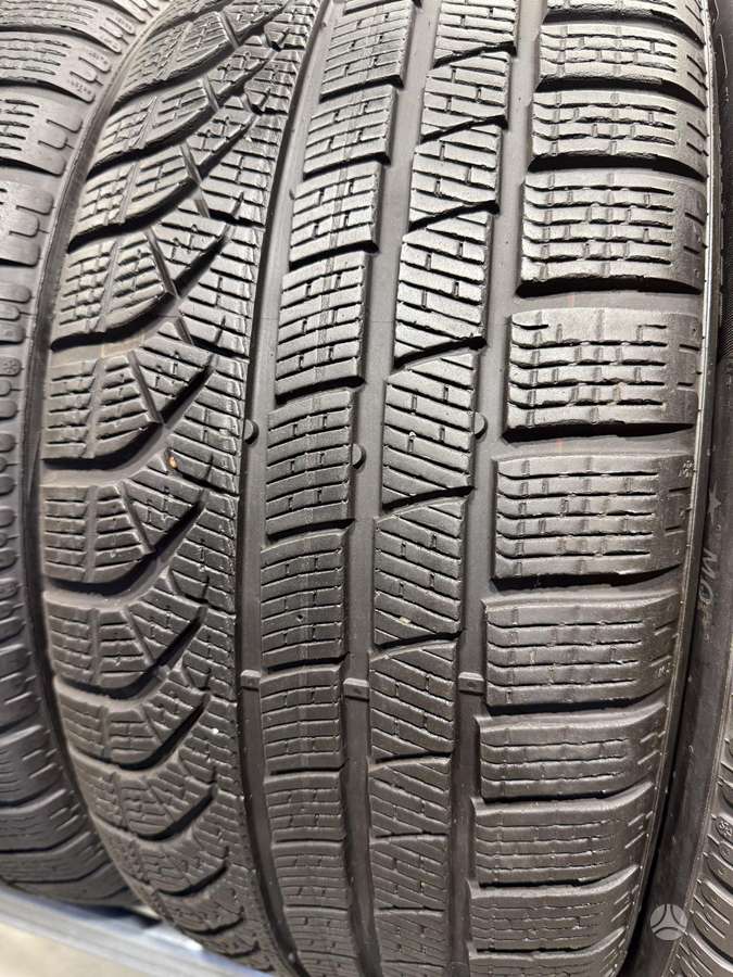 Pirelli PZero winter//2023m, winter 245/45 R19