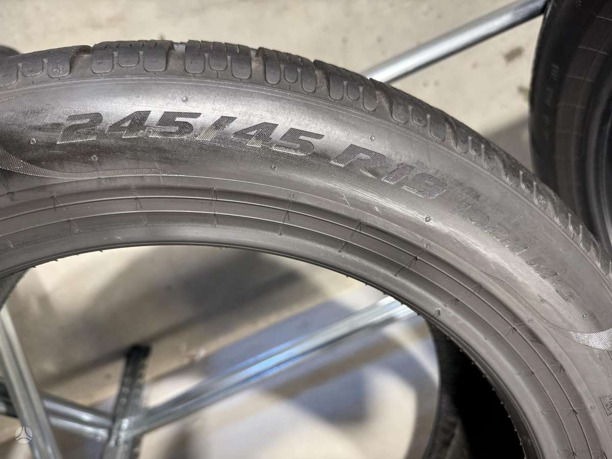 Pirelli PZero winter//2023m, зимние 245/45 R19