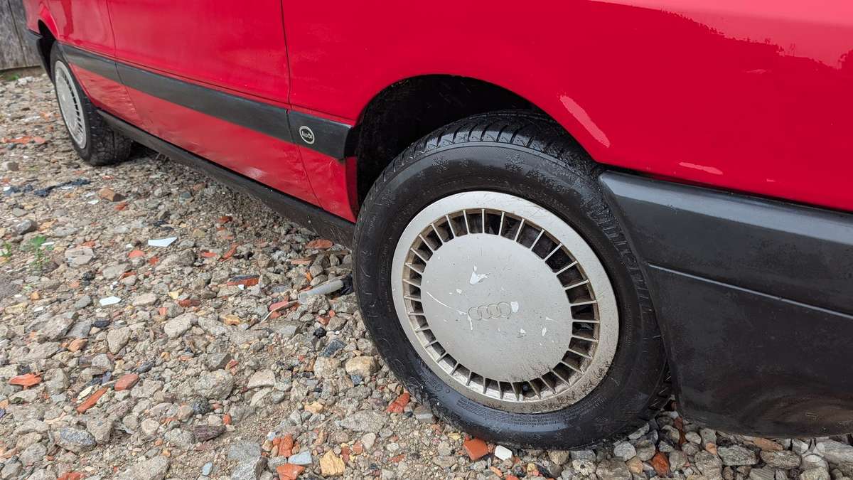 Audi 80, 1.8 l., Седан