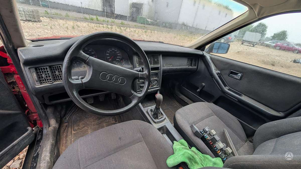 Audi 80, 1.8 l., Седан