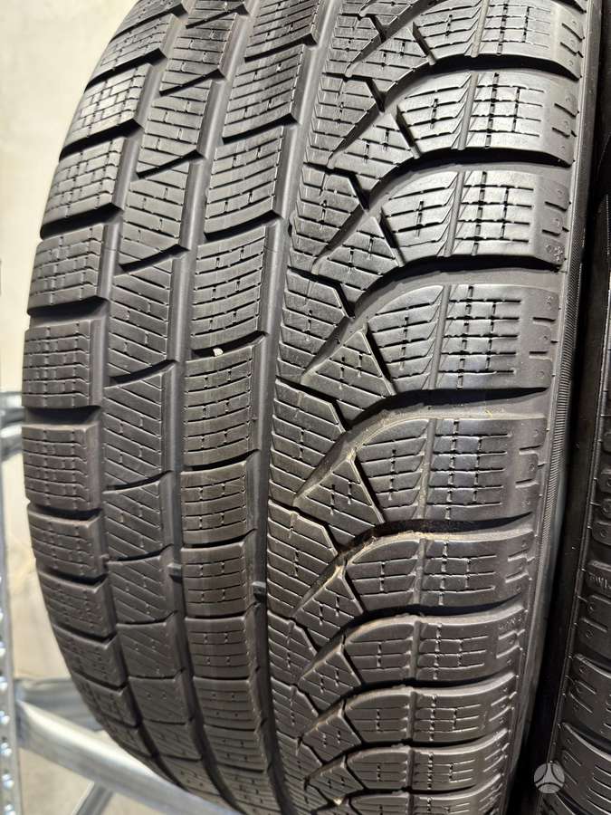 Pirelli Pzero winter//2024m, winter 245/45 R19