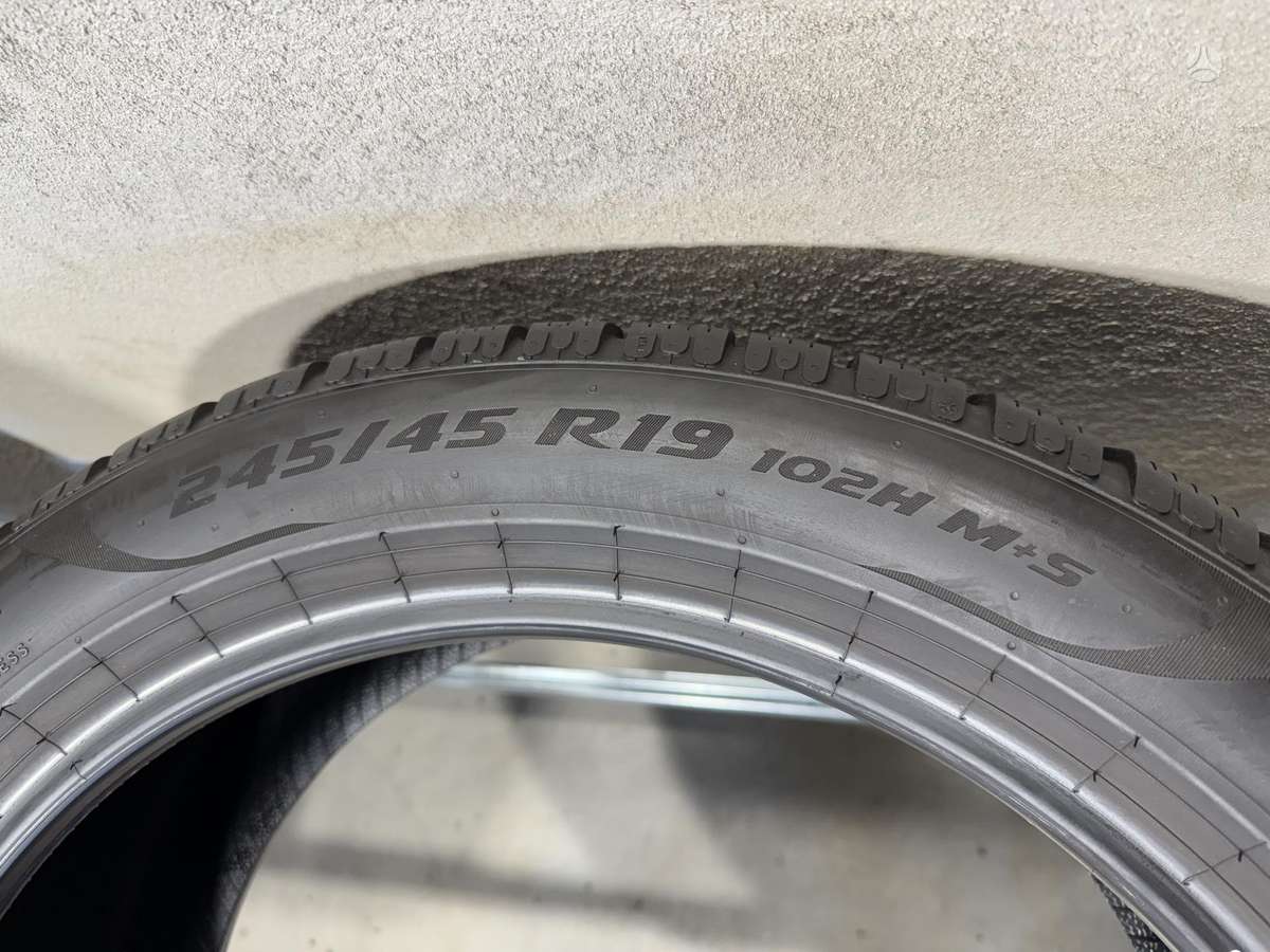 Pirelli Pzero winter//2024m, winter 245/45 R19