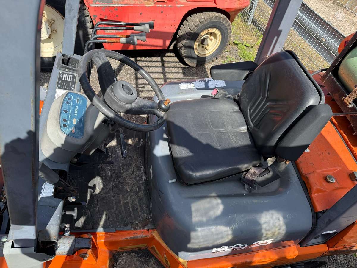 Heli CPYD25, forklifts