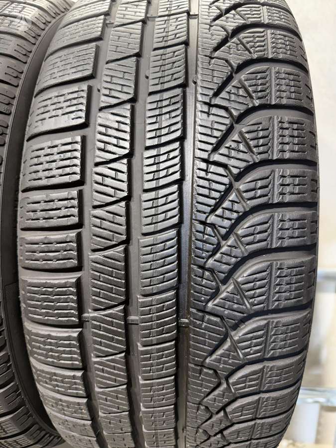 Pirelli PZero winter//2024m, žieminės 245/45 R19