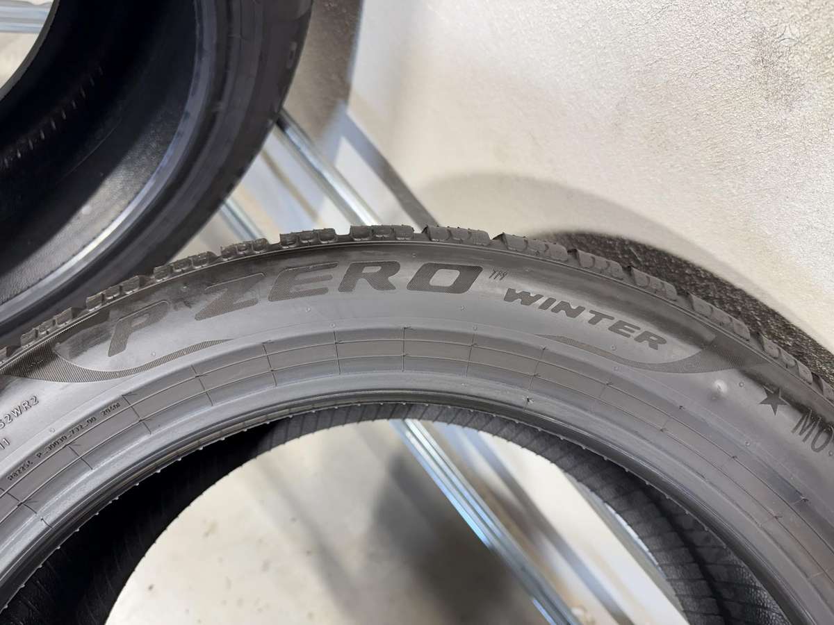 Pirelli PZero winter//2024m, зимние 245/45 R19